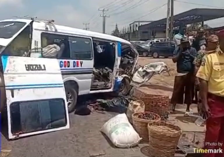 Four passengers injured in Lagos crash, drivers handed to police