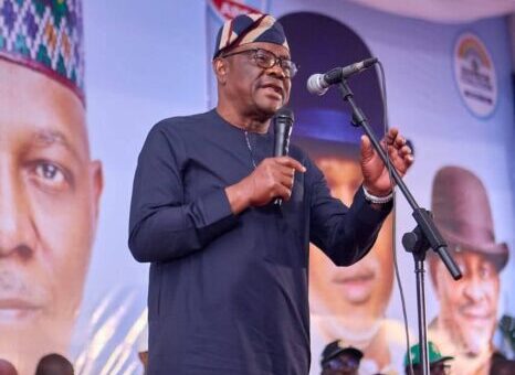 Why Amaechi Is Not Qualified To Become Vice President -Wike