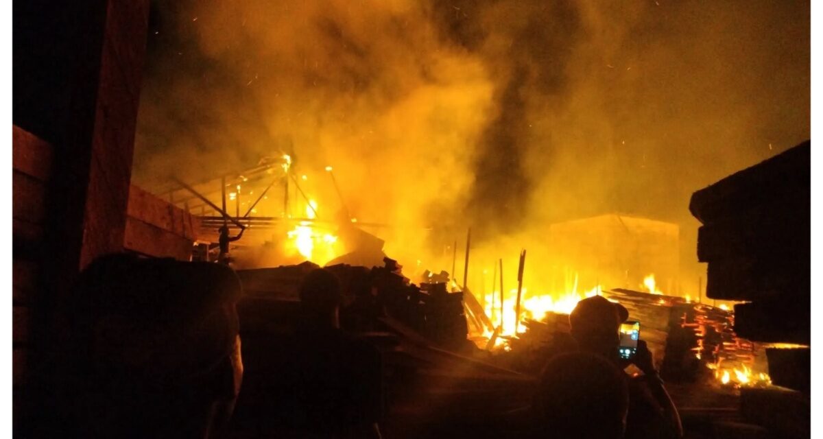 Fire destroys 75 buildings, 35 temporary structures at Kano timber market