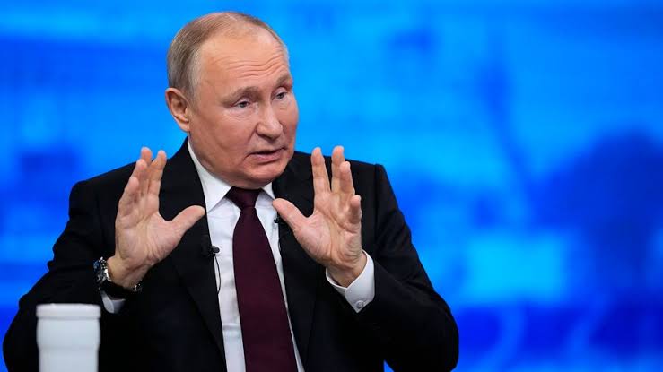 Putin Calls Elon Musk A ‘Genius’ As Russia Confirms Satellite Talks